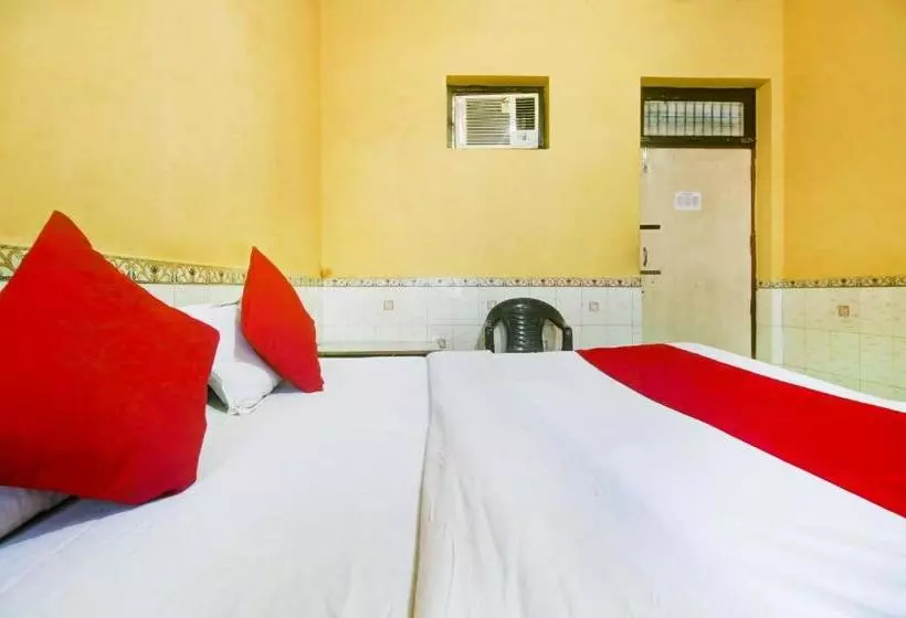 ホテル Oyo 77377 Raj Guest House
