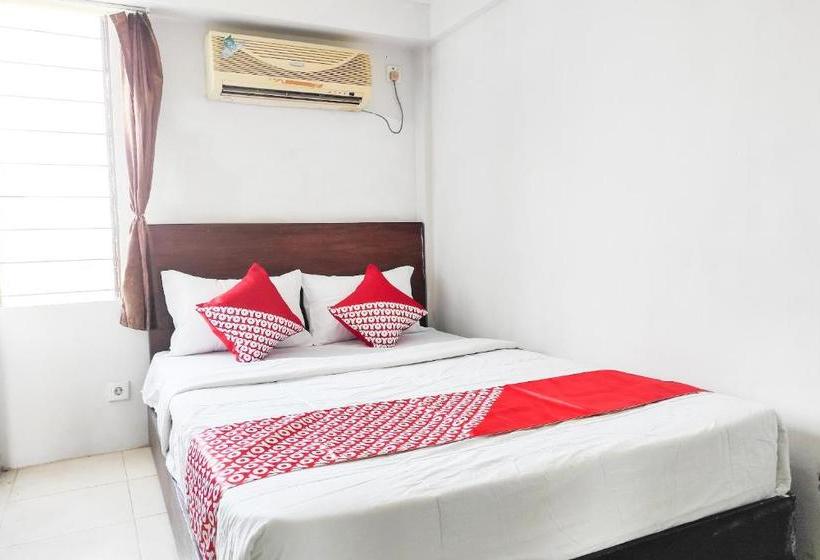 ホテル Oyo 90172 Santana Gody