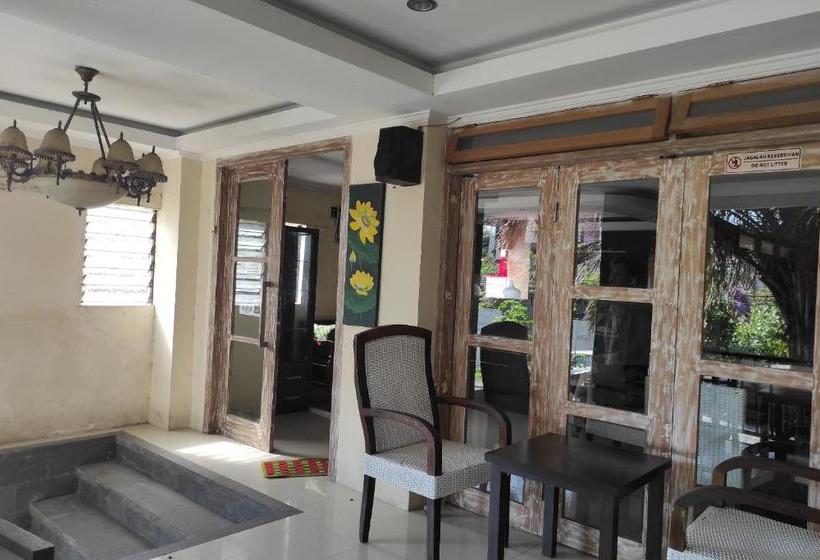 ホテル Oyo 90172 Santana Gody