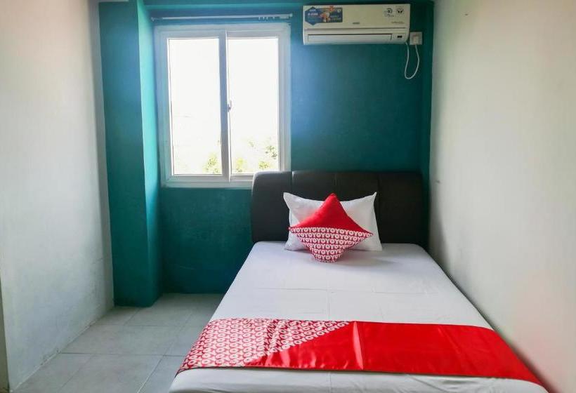 ホテル Oyo 90172 Santana Gody