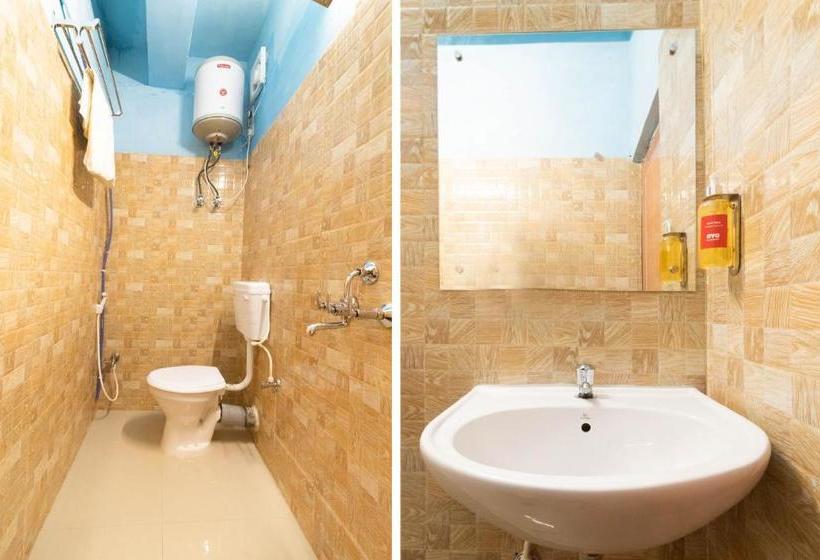 בית מלון כפרי Oyo Flagship 77393 Silver Cloud Inn