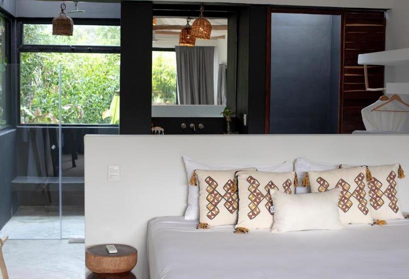 Hotel Roc Jungle Tulum