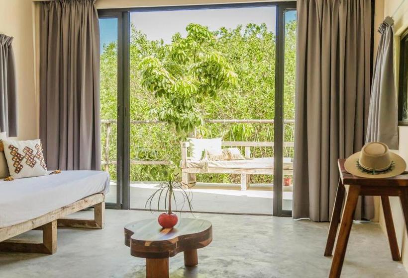 Hotel Roc Jungle Tulum