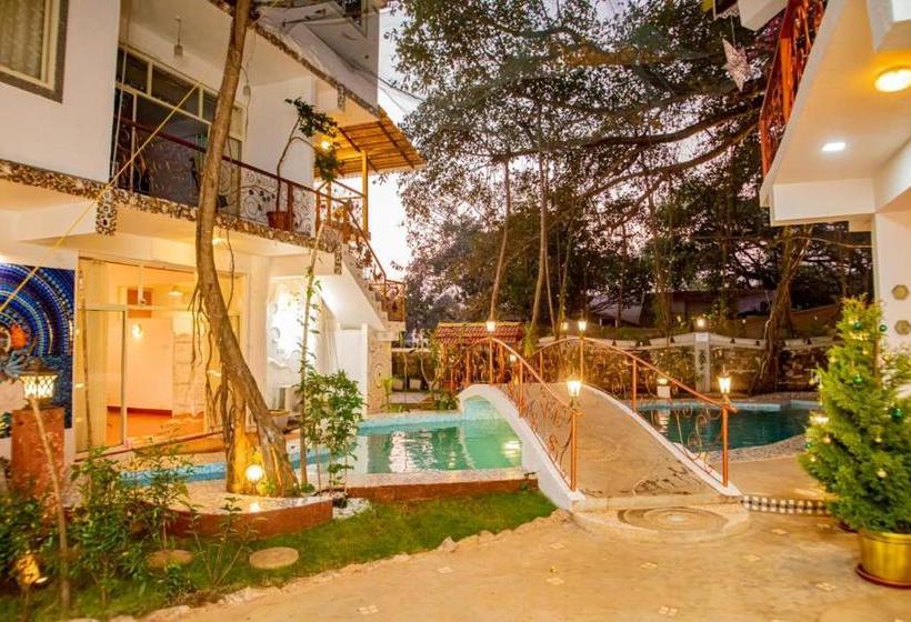 Singing Tree By Nirvana Hotels