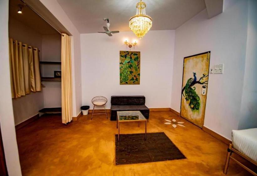 Singing Tree By Nirvana Hotels