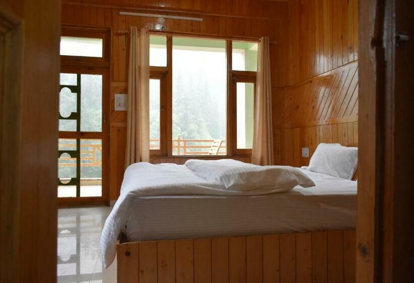 Hotel The Forest Pinnacle And Café, Jibhi