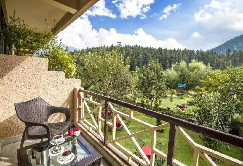 ホテル The Forest Pinnacle And Café, Jibhi
