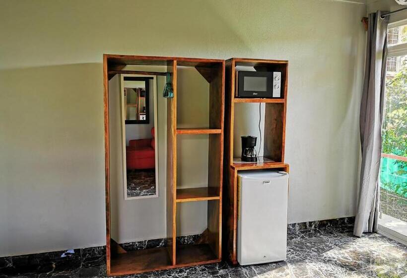 هتل Tuki Tuki Lodge