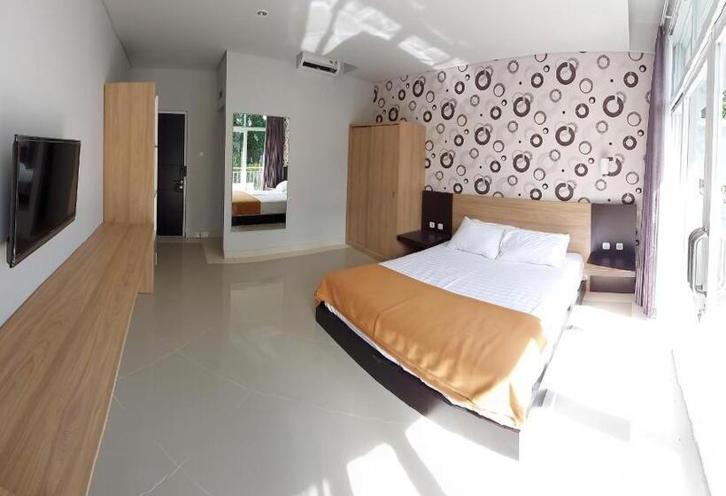 Lushy Hostel Canggu