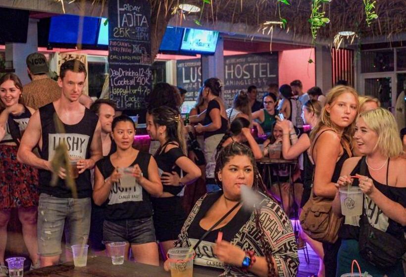 Lushy Hostel Canggu