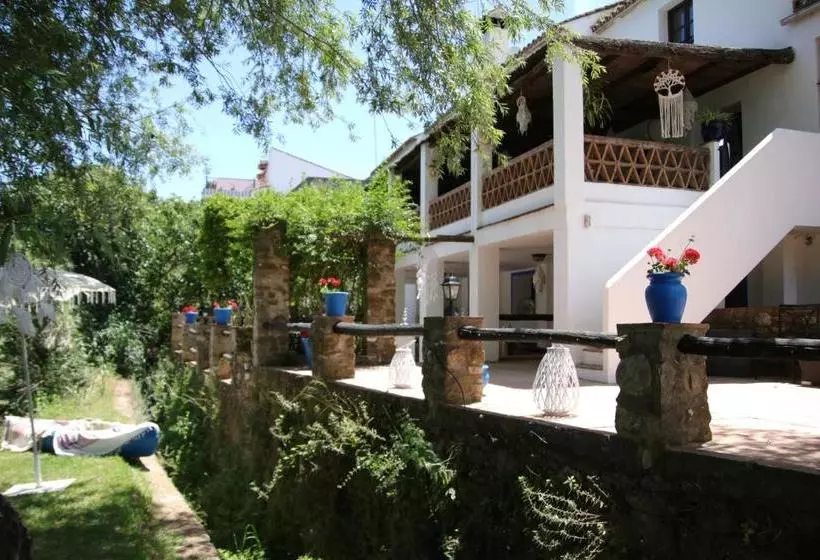 تختخواب و صبحانه Casa Del Rio Boho Chic Retreat