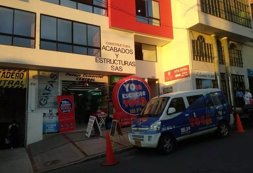 Hotelli Central Fusa