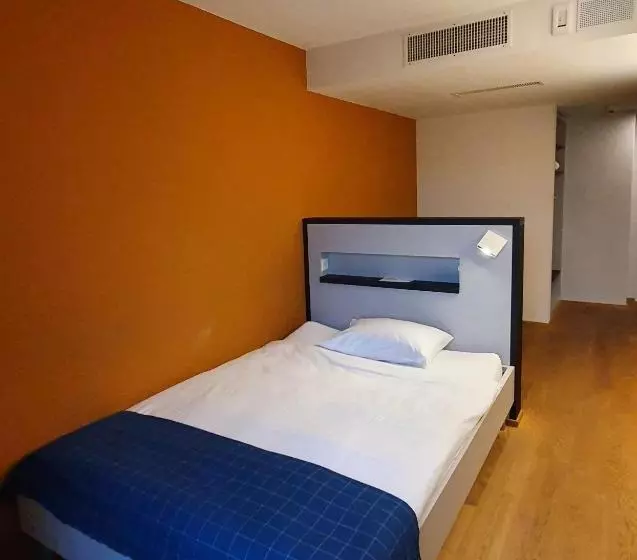 هتل Guesthouse Bern Managed By  Bären Am Bundesplatz
