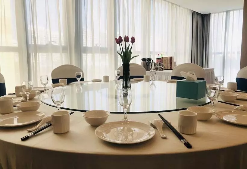 Hotelli Holiday Inn Express Linyi North New District, An Ihg