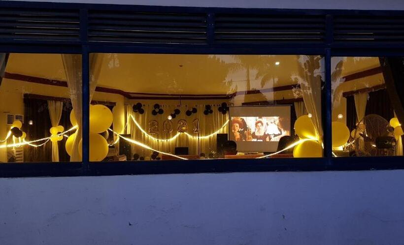 هتل Northern Pearl