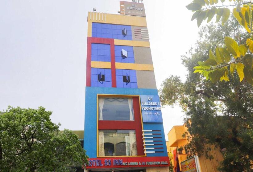 Hotel Oyo 77226  New Ss Inn