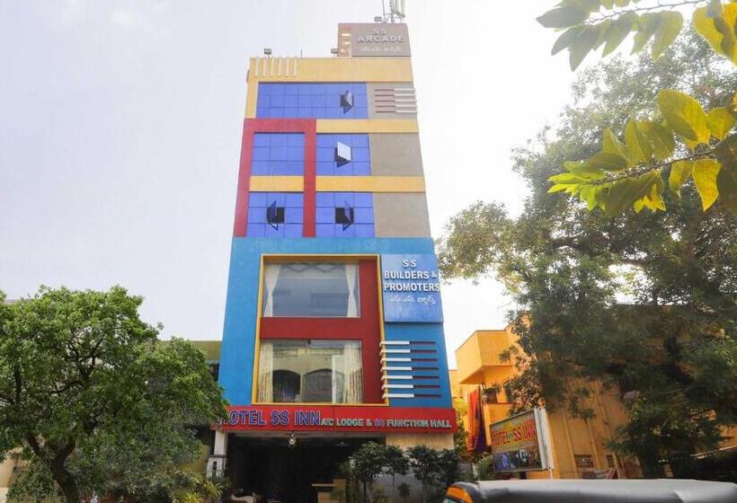 Hotel Oyo 77226  New Ss Inn