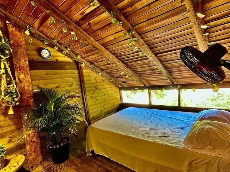 ペンション Tamarindo Beach Hostel