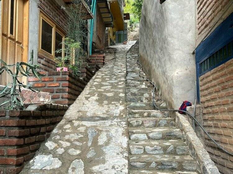 ペンション Tamarindo Beach Hostel