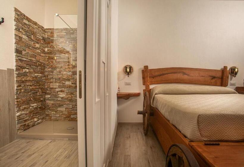 פנסיון Vincent House Boutique