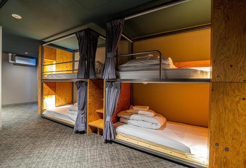 Wise Owl Hostels River Tokyo