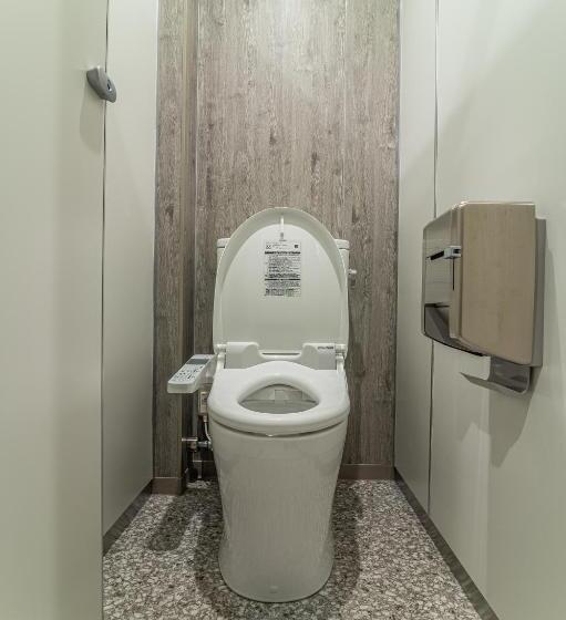 Wise Owl Hostels River Tokyo