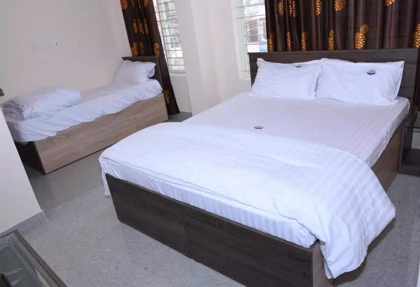 Retkeilymaja Yashas Paradise