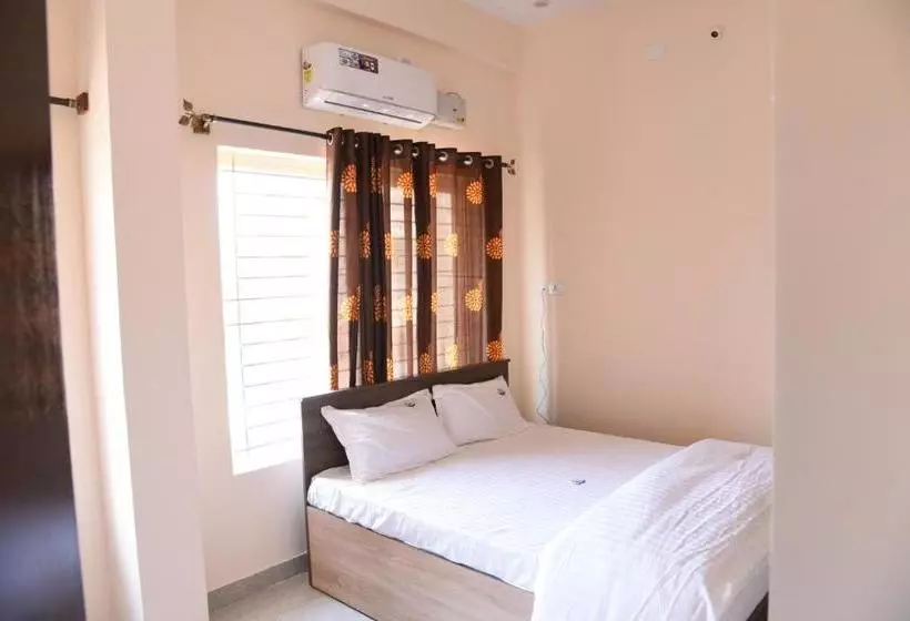 Retkeilymaja Yashas Paradise