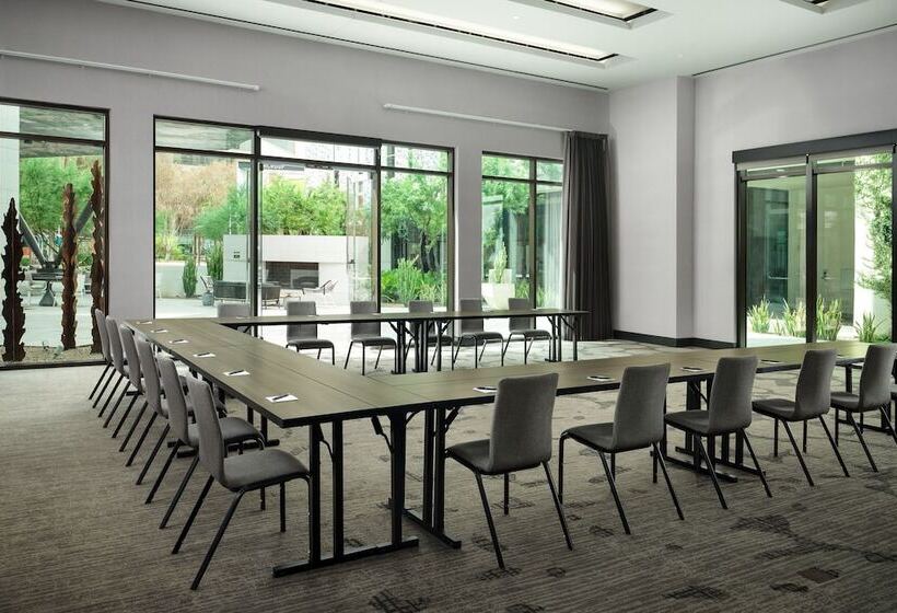 Ac Hotel By Marriott Phoenix Downtown