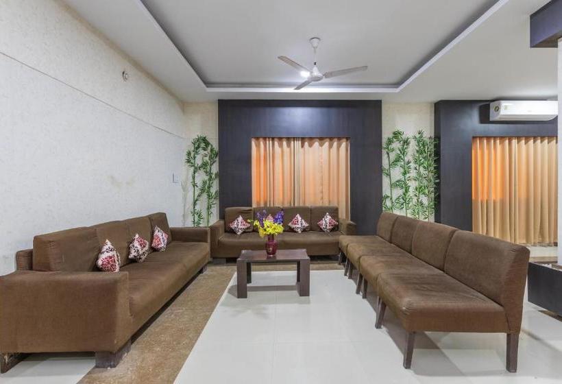 Hotel Oyo Rkh222 Aviral Ganga