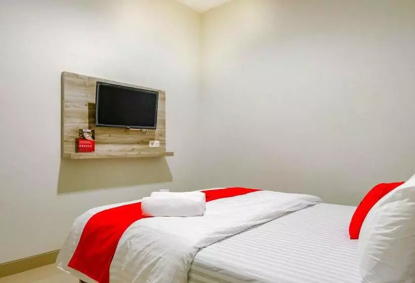 Hotelli Reddoorz Near Pasar Baru 3