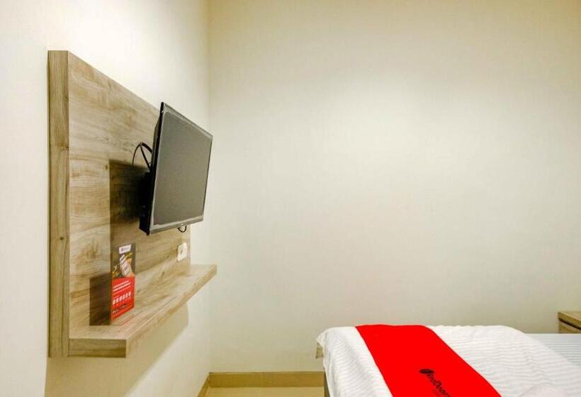 فندق Reddoorz Near Pasar Baru 3