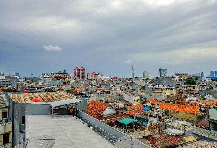 فندق Reddoorz Near Pasar Baru 3