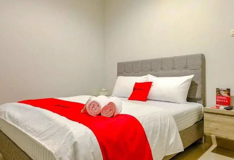 Hotelli Reddoorz Near Pasar Baru 3