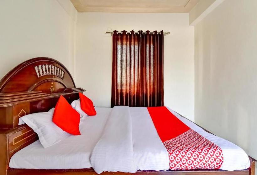 Hotel Spot On 77058  Luv Palace 2