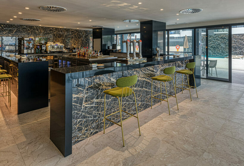 هتل Senator Gandia