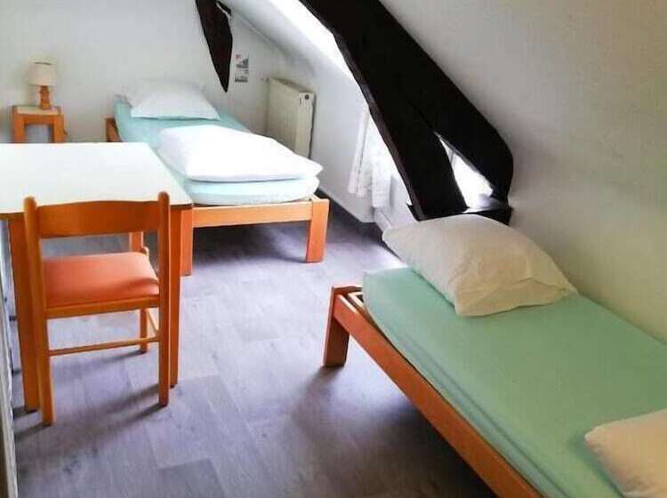 הוסטל Auberge De Jeunesse Hi Pontivy
