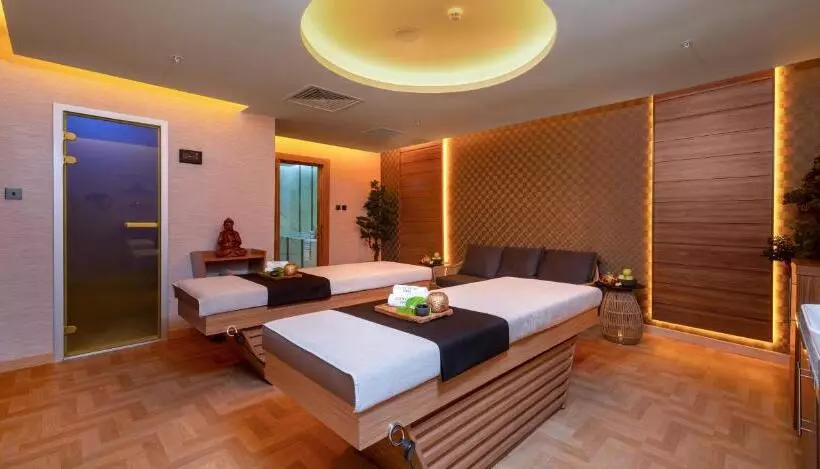 Concorde Tower Hotel & Casino