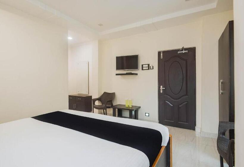 Отель Capital O Aditya Grand