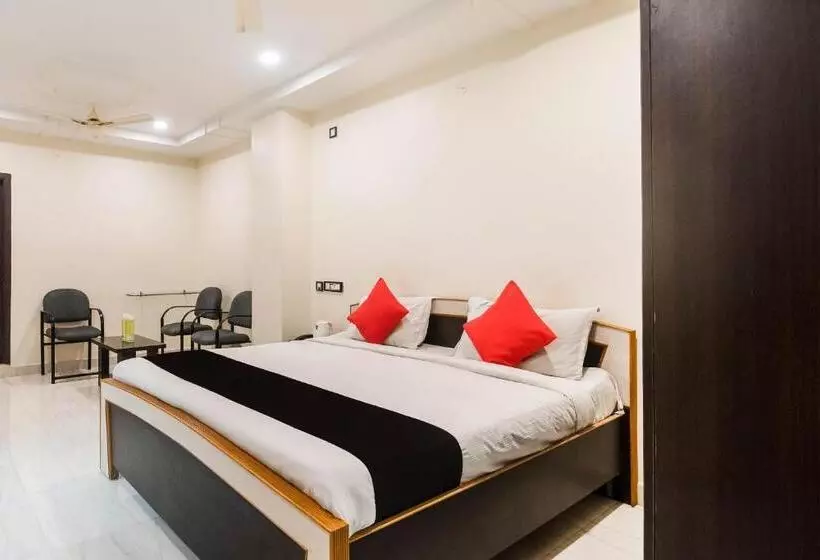 Hotelli Capital O Aditya Grand