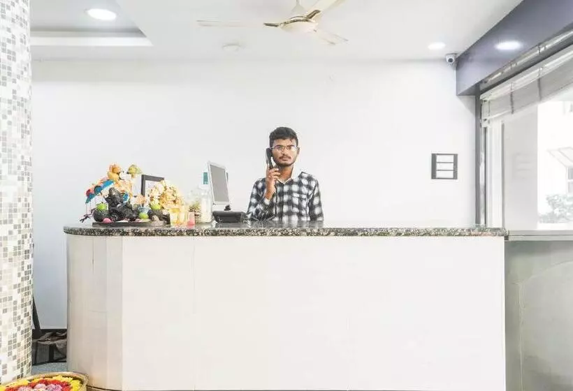 Hotelli Capital O Aditya Grand