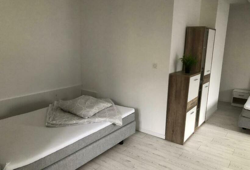 بنسيون Appartement Willa Chez Willi