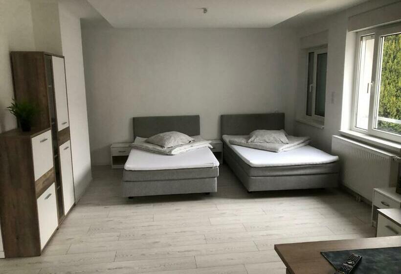 بنسيون Appartement Willa Chez Willi