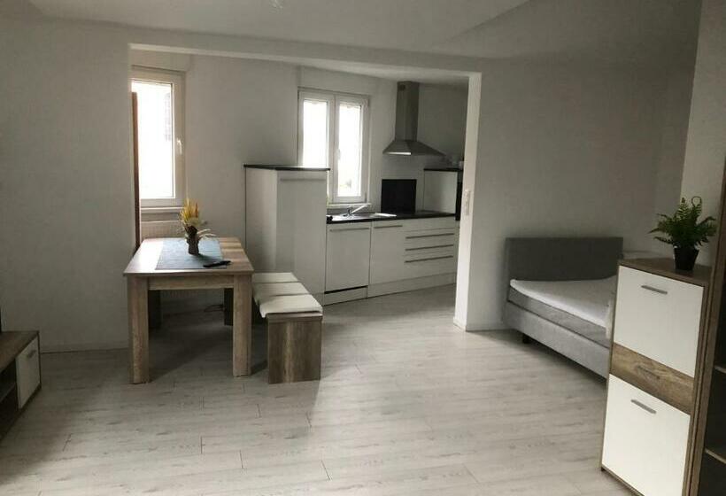 بنسيون Appartement Willa Chez Willi