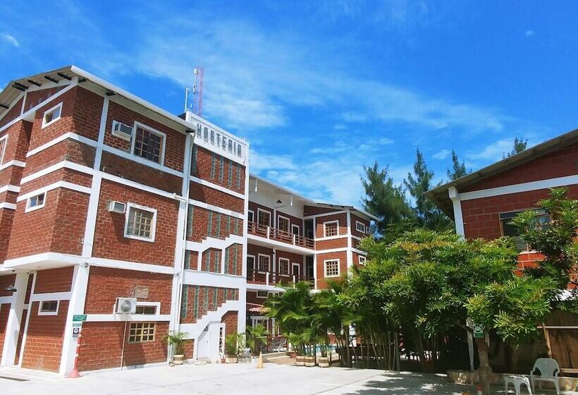 فندق صغير Hostería Pororoca Inn