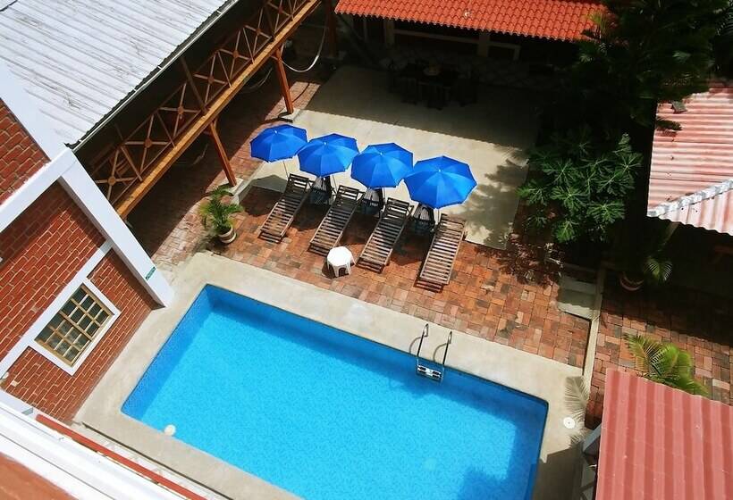 فندق صغير Hostería Pororoca Inn