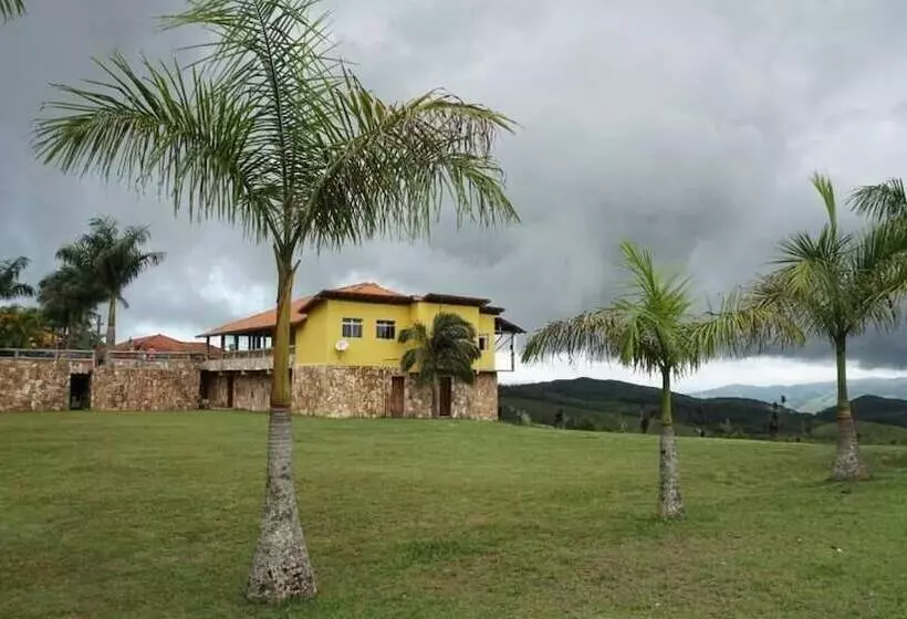 Hotelli Alpha Ville Chalés