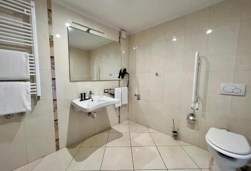 فندق Toscana Sport Resort