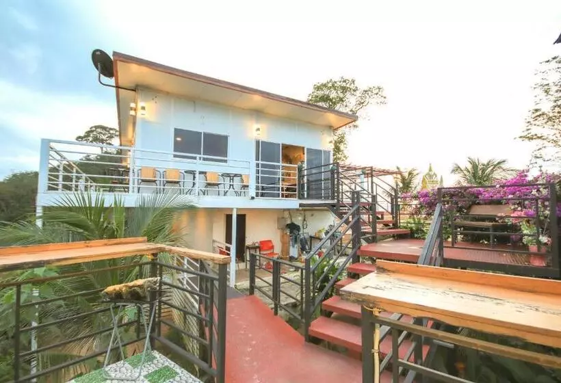 ホテル Happy Mountain Airport Resort