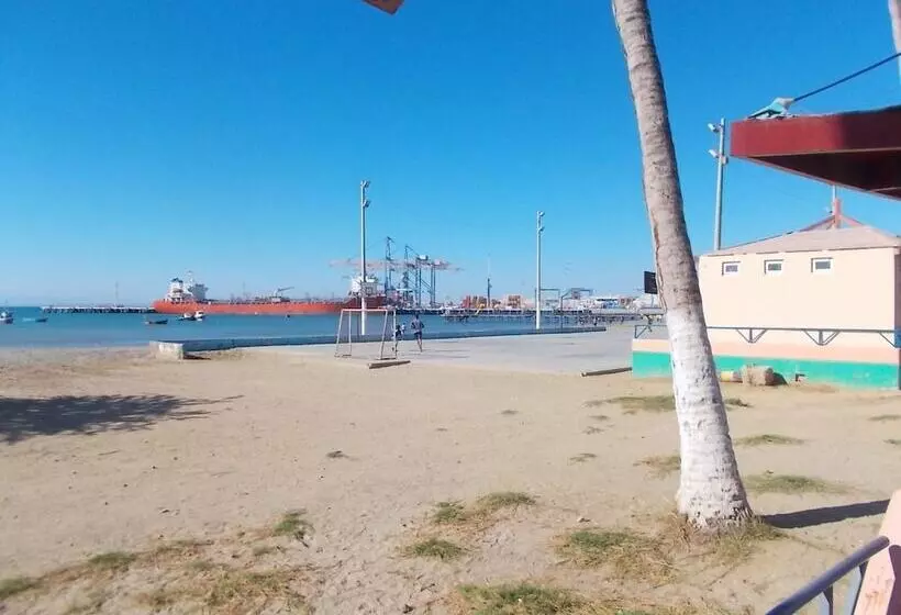 هتل Marina Del Bay